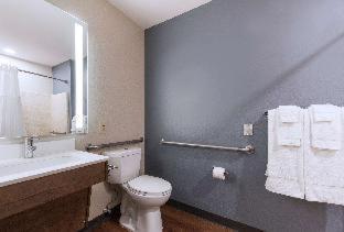 Queen studio with 1 Queen Bed - Disability Access/Non-Smoking
