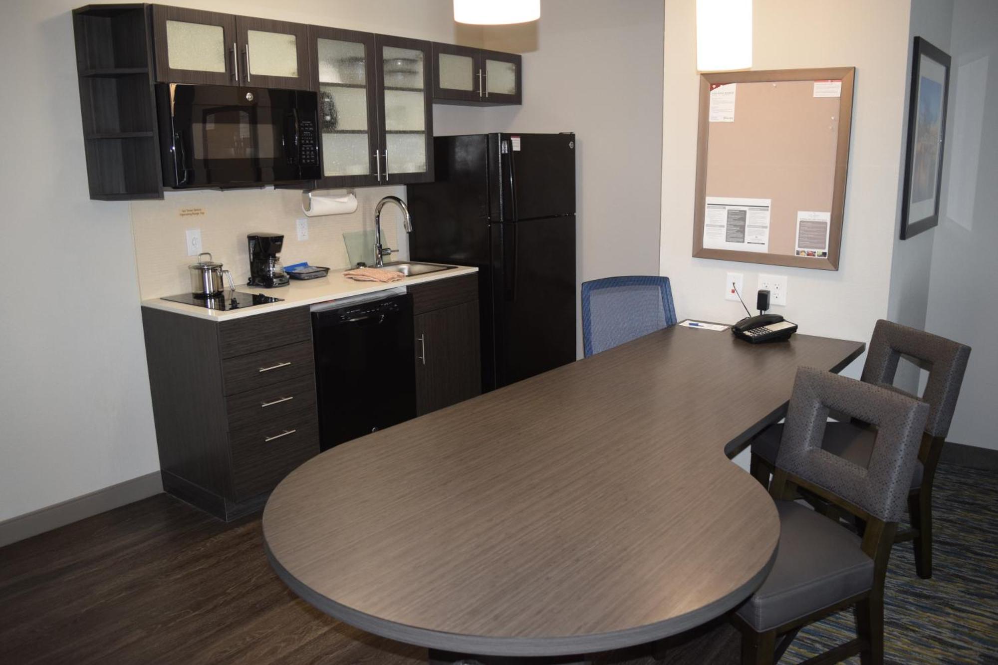 King Room - Hearing Access - Non-Smoking