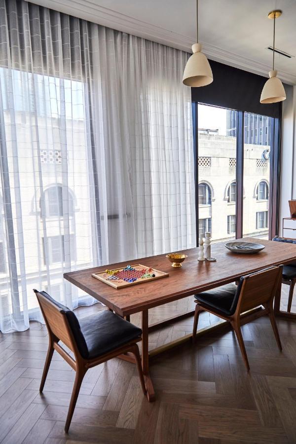 Penthouse Suite, 2 King, River view, High floor,1421575407:JPEG