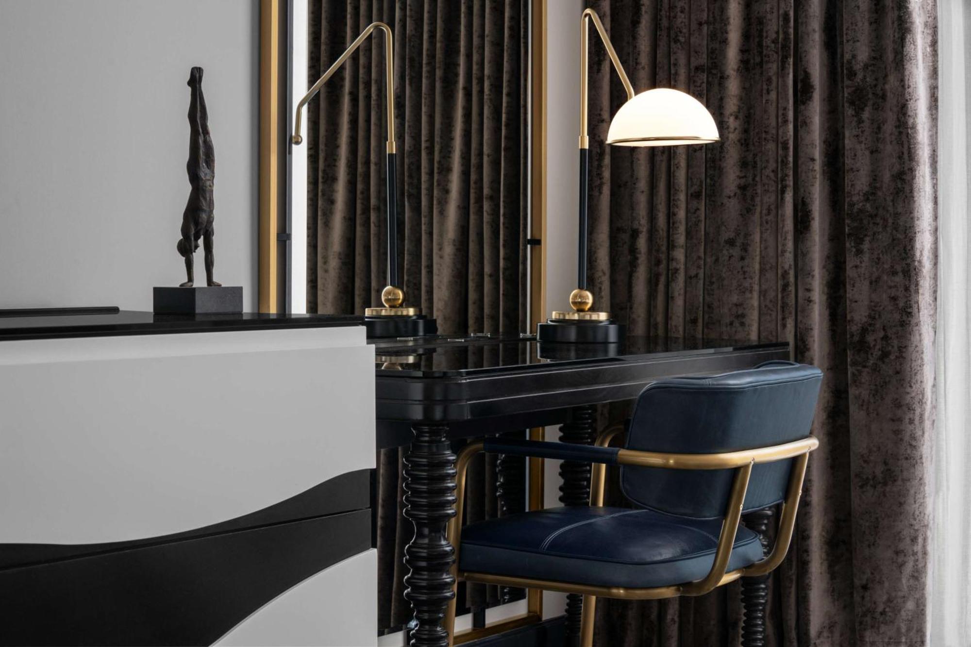 King Room,1522573123:JPEG