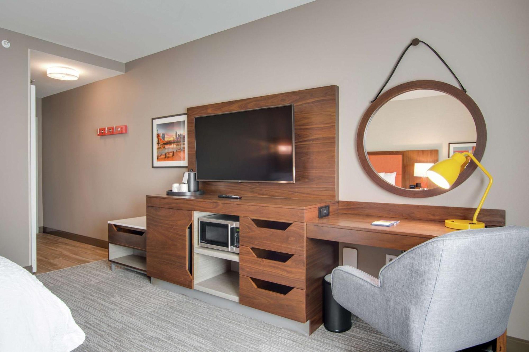 King Room,1551954994:JPEG