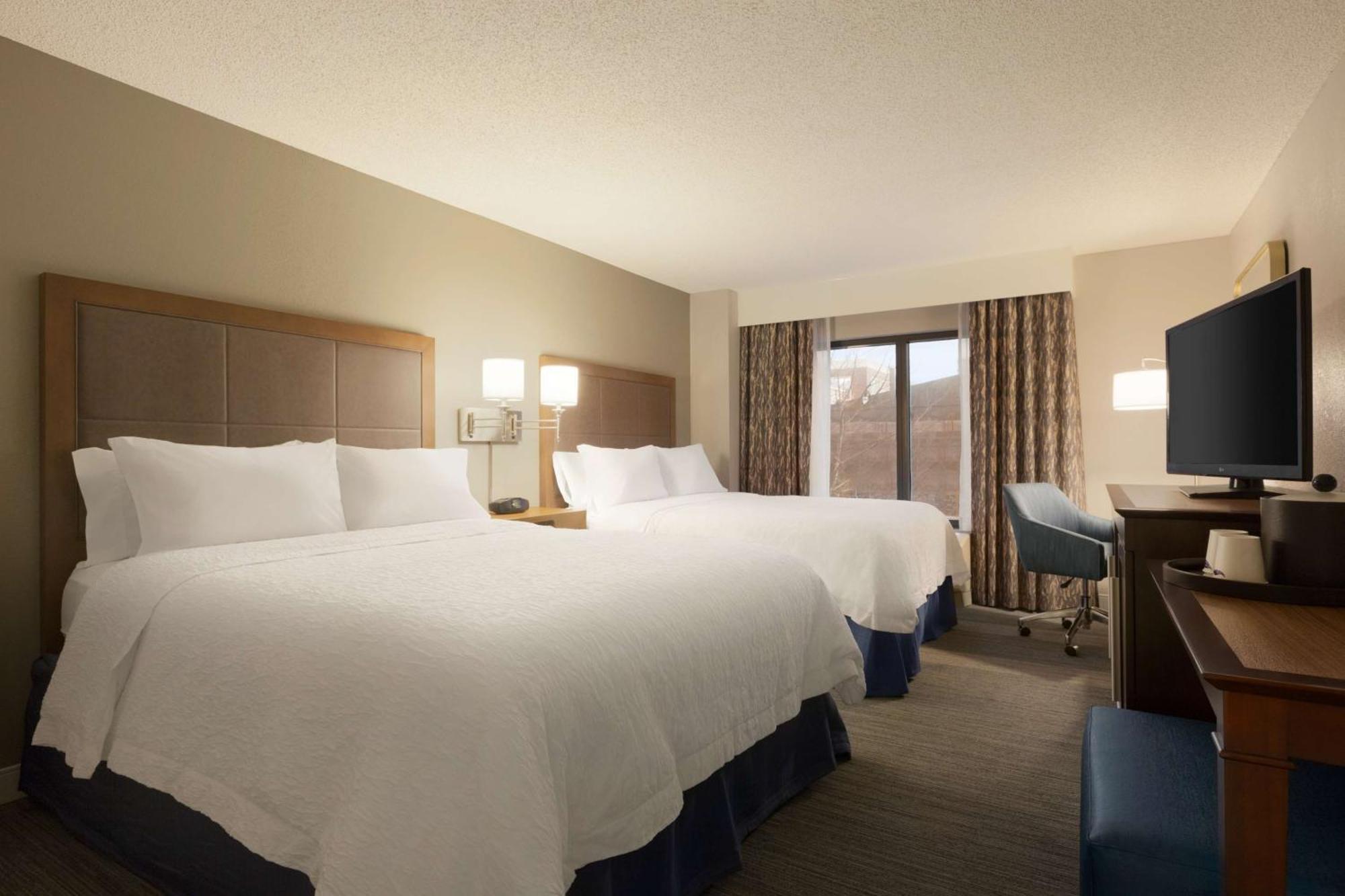 Queen Room with Two Queen Beds,1552301827:JPEG