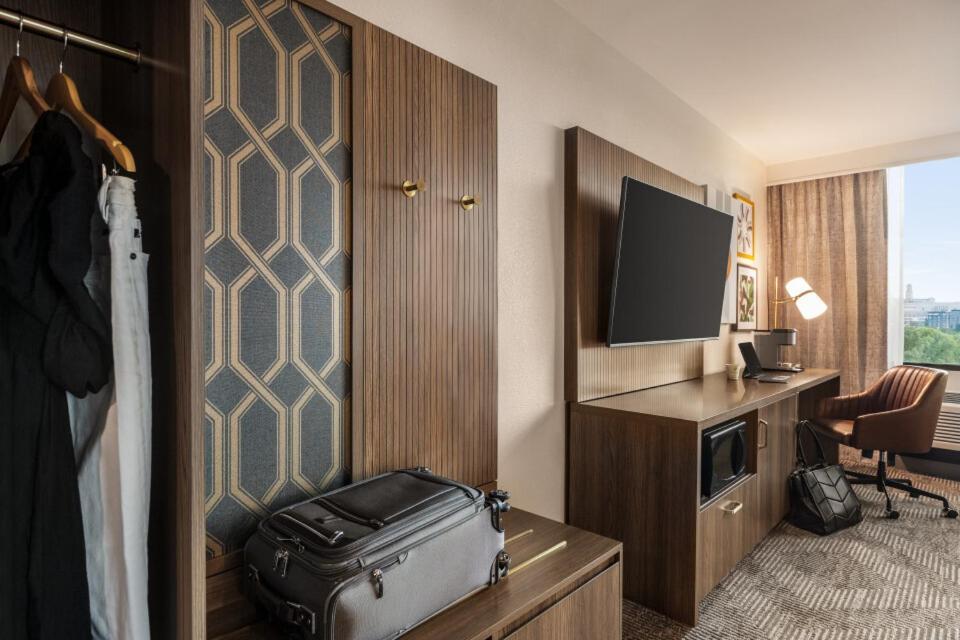One-Bedroom Suite