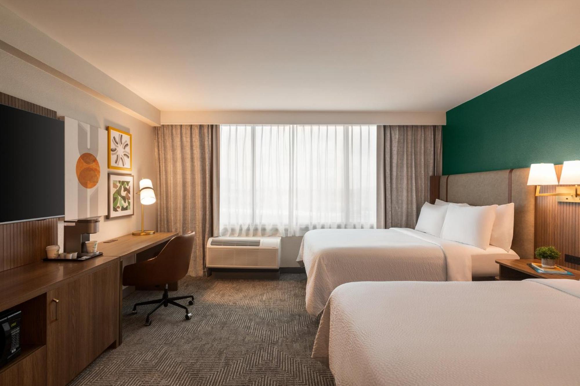 2 Queen Standard Room City View
