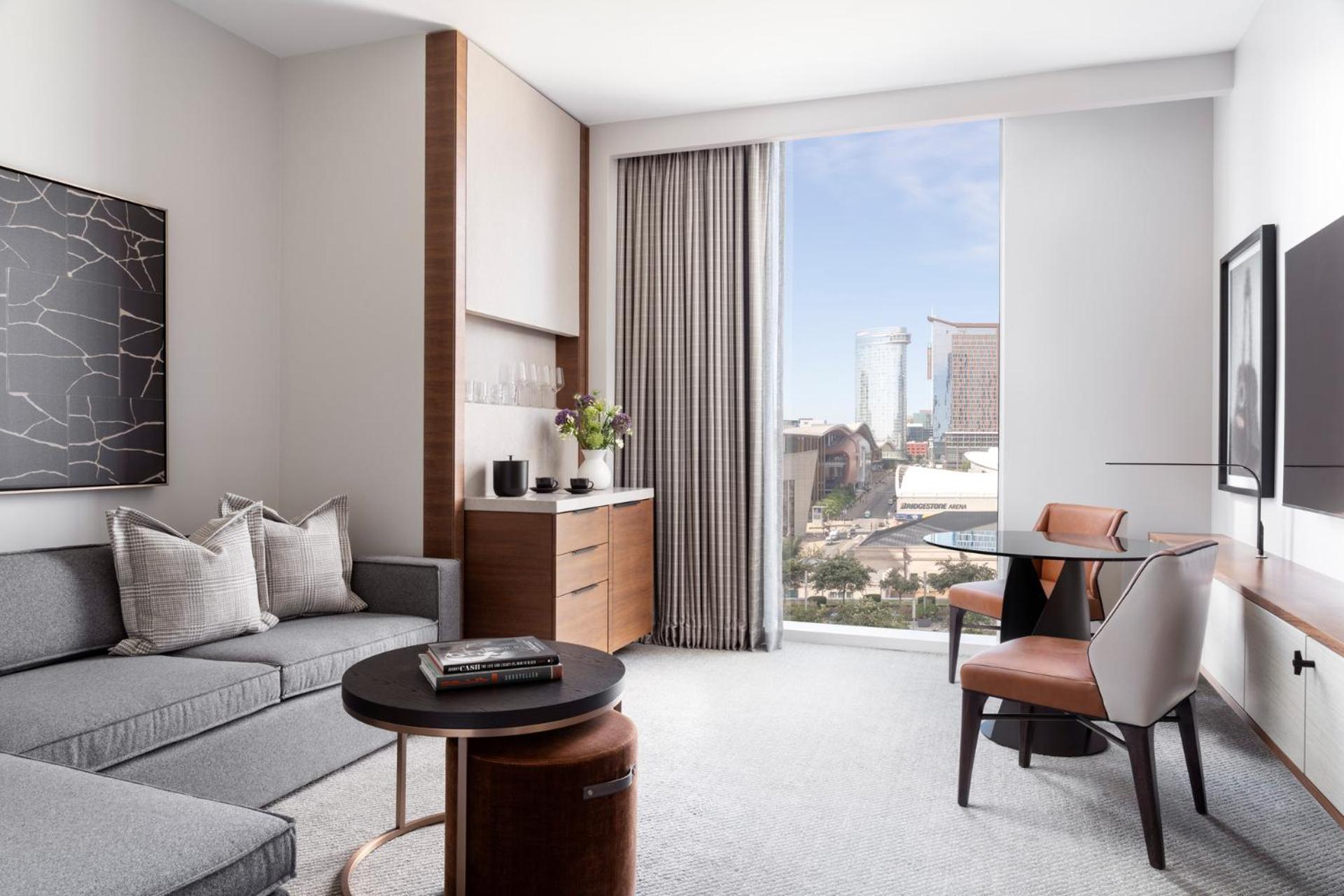 Executive City View Suite King