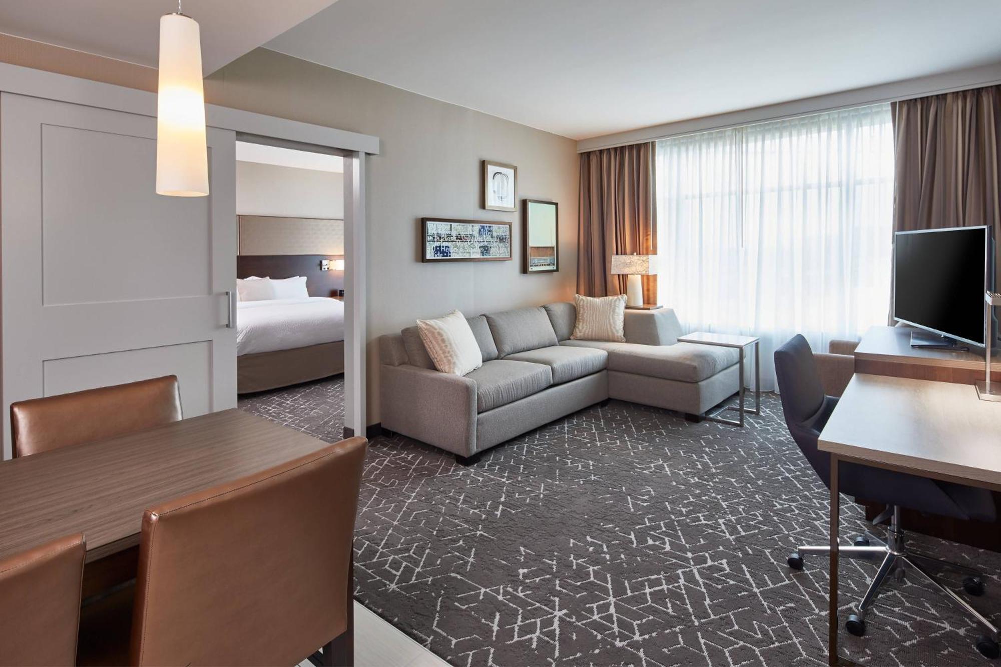 2 Bedroom Suite High floor