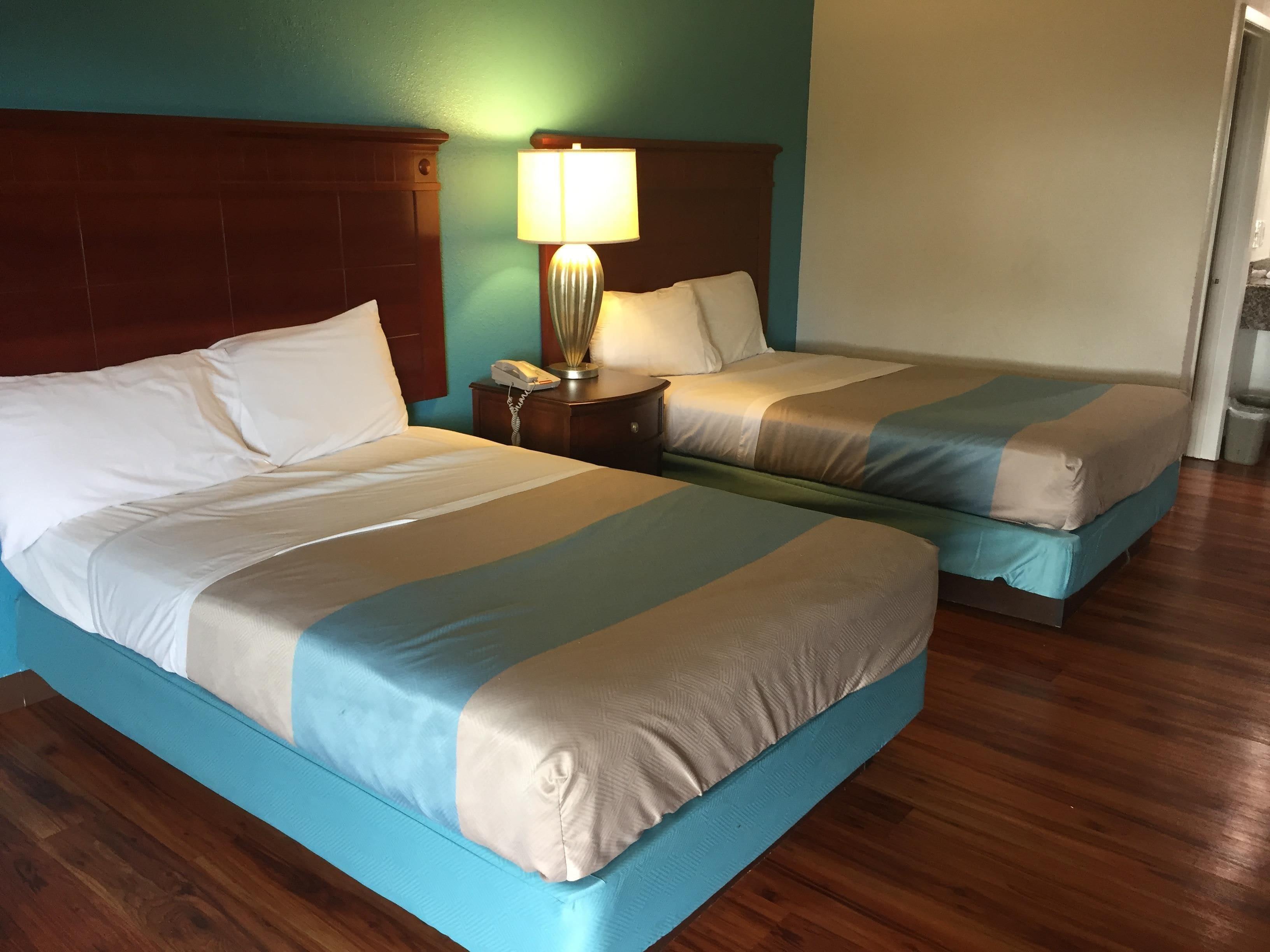 Queen Room Two Queen Beds Non-Smoking