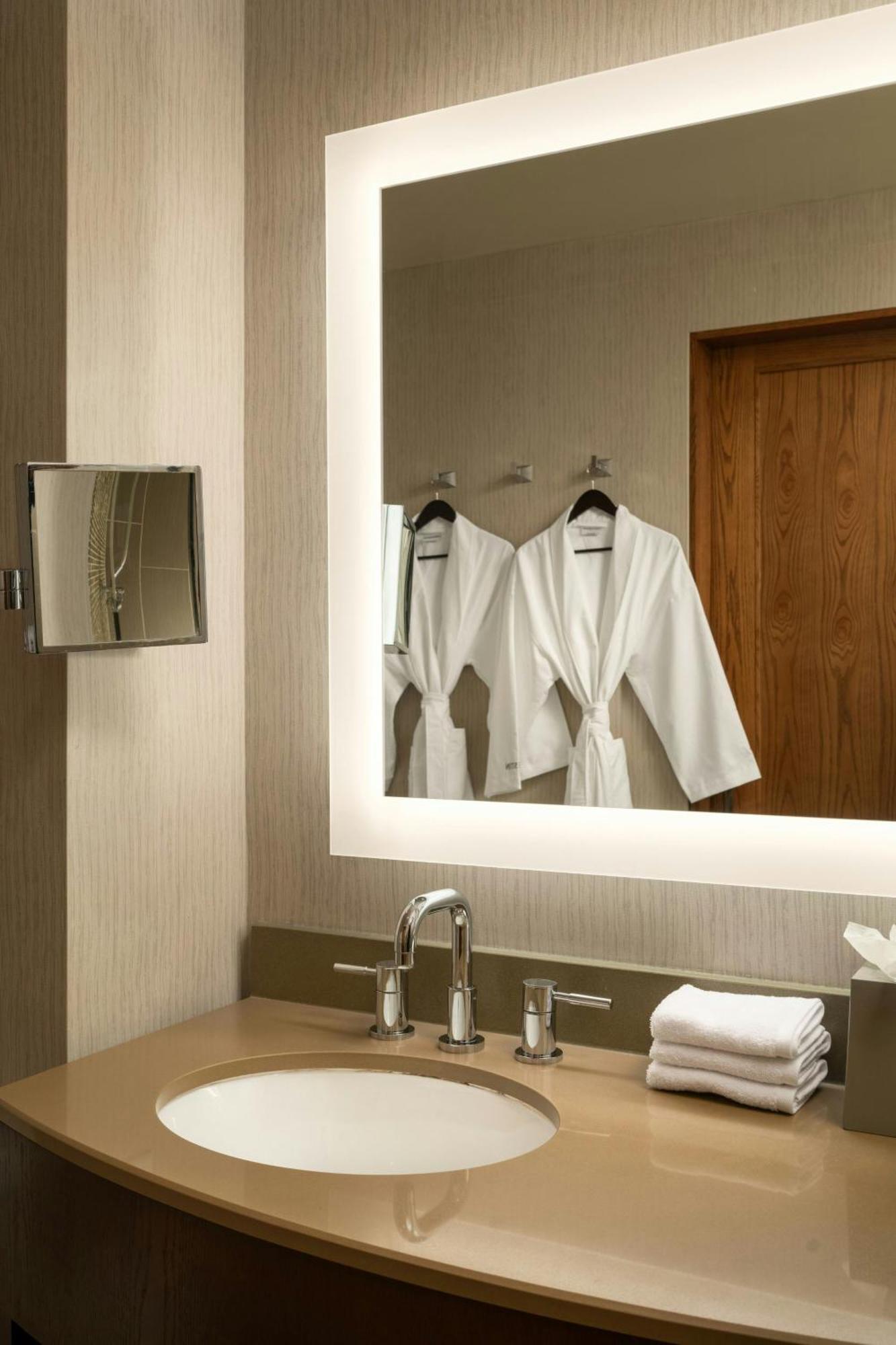 Heavenly Queen Room Two Queen Beds High Floor