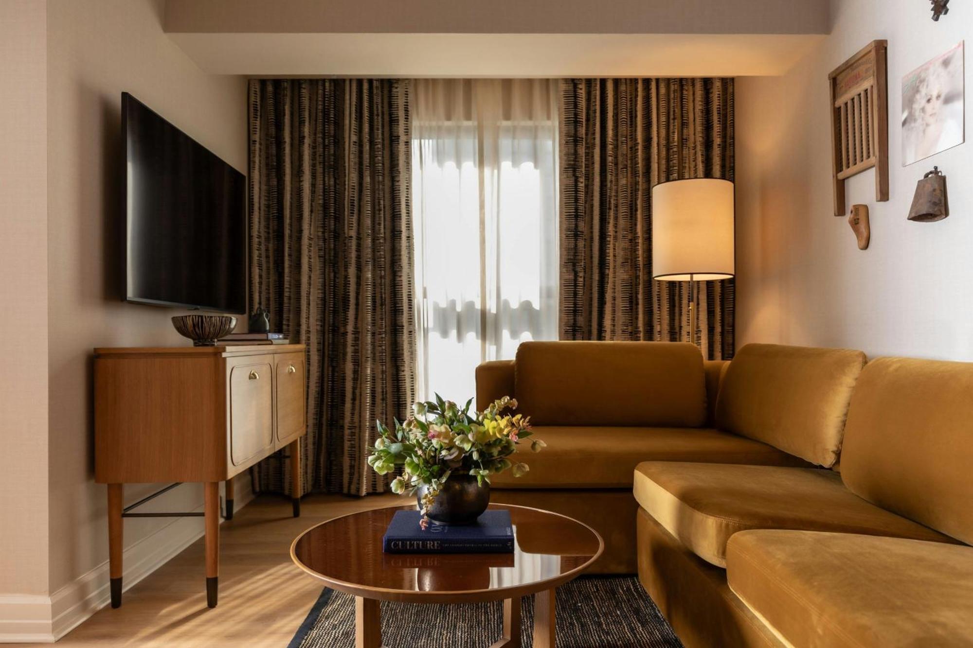 One-Bedroom Premium King Suite Sofa Bed