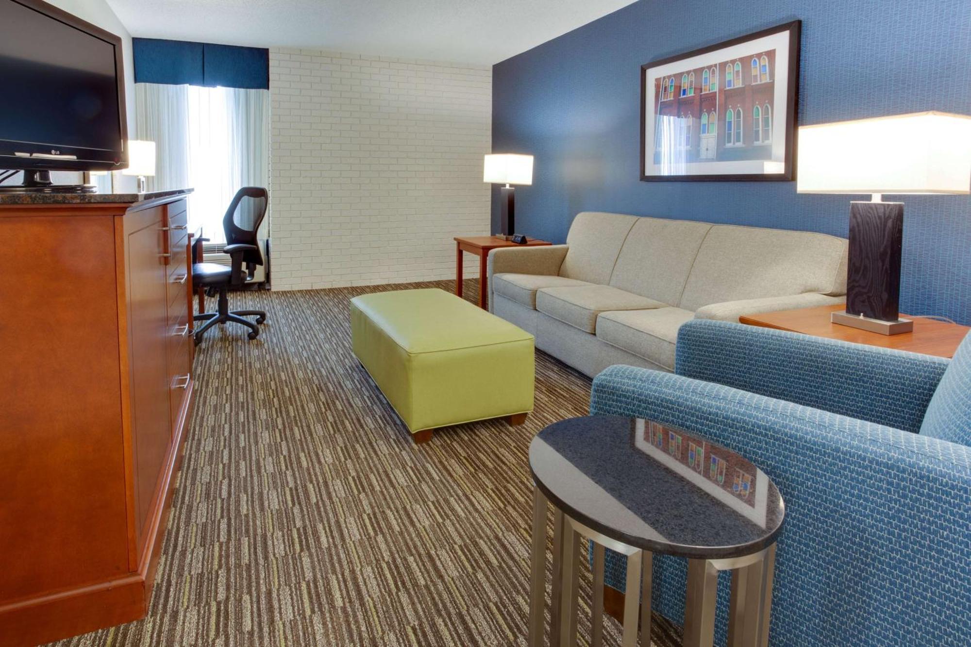 Suite 2 Queen Beds