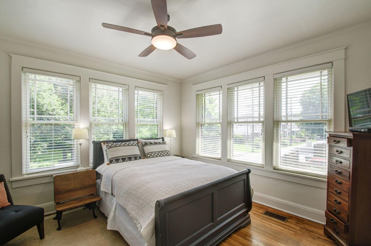 Superior Room with Queen Bed or Two Twin Beds