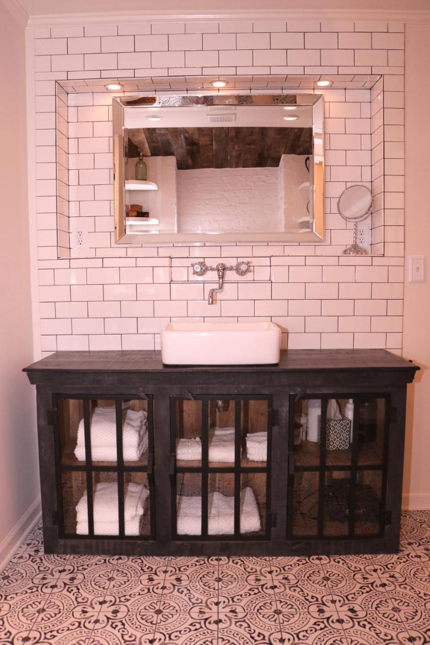 King Garden Suite