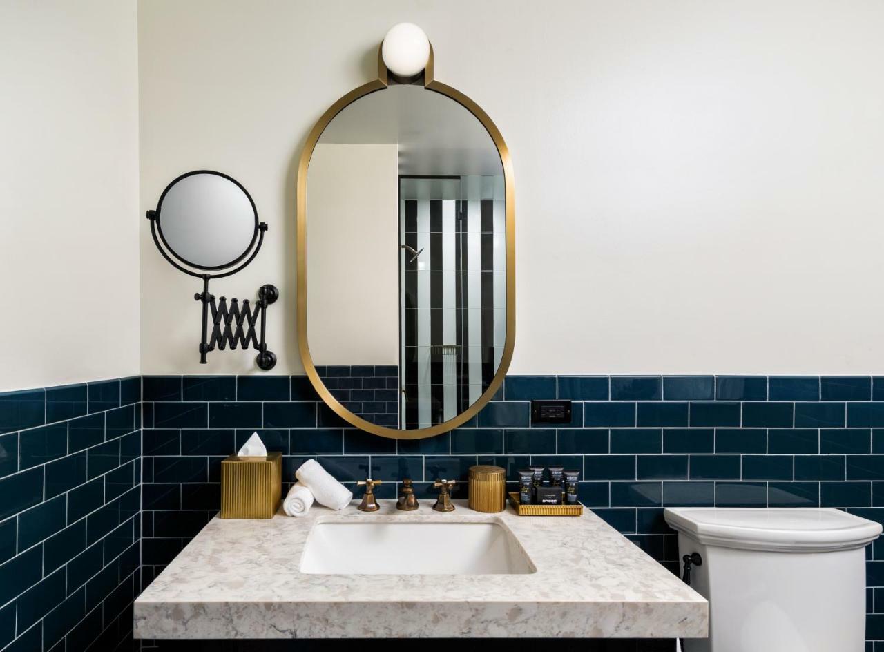 King Room with Accessible Tub,938633935:JPEG