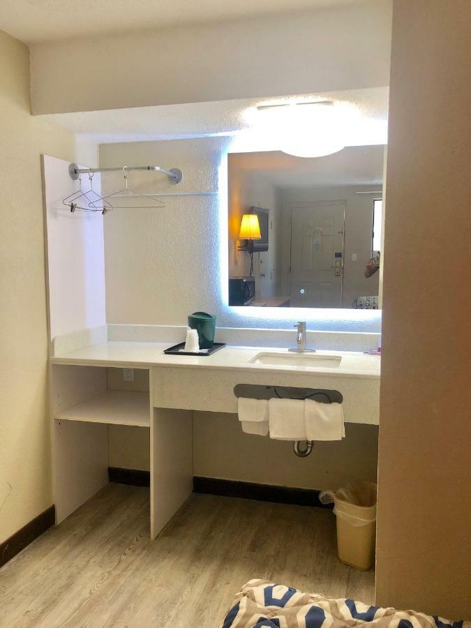 Double Room with Two Double Beds - Non-Smoking