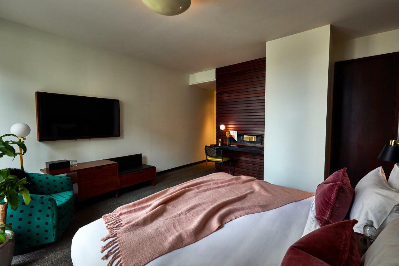 Cherry Suite