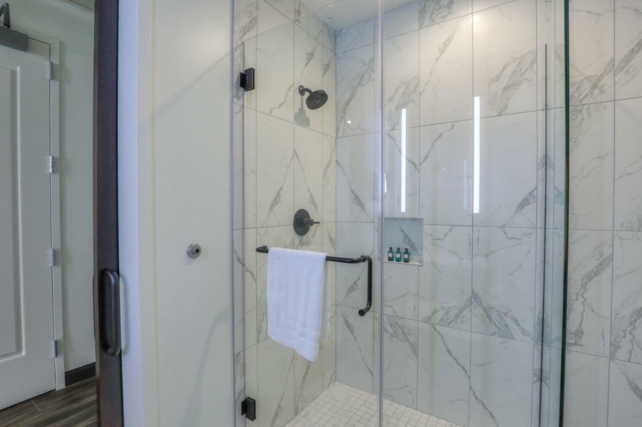 Legend Loft Suite