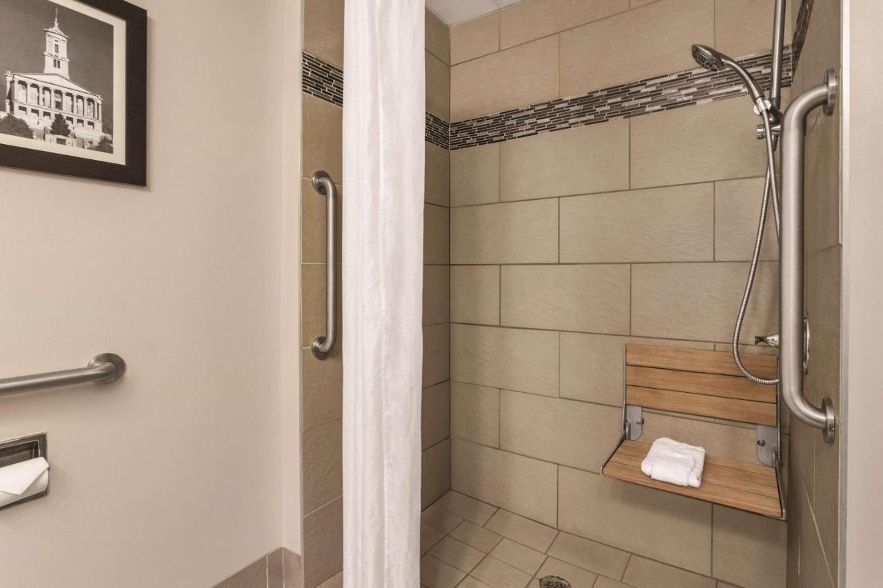 King Room Roll Shower Disability Access
