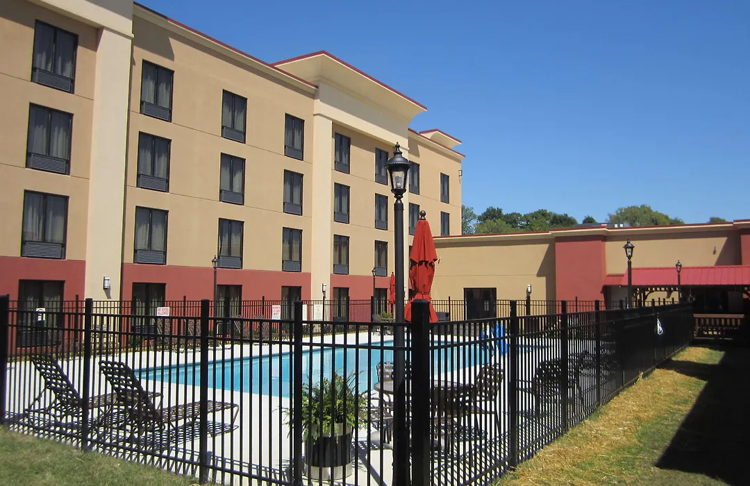 Best Western Plus Sunrise Inn-1