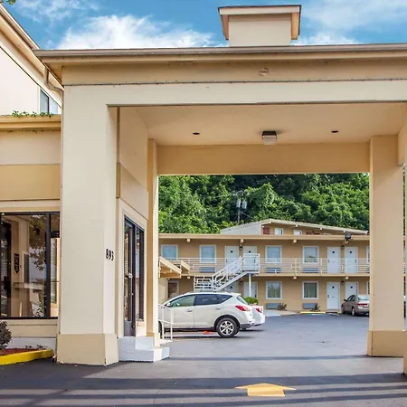 Rodeway Inn Nashville Airport-3