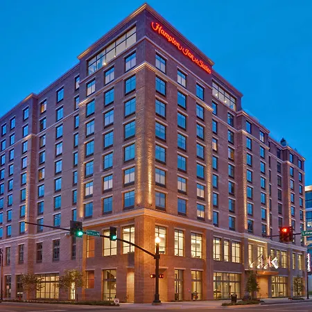 Hampton Inn & Suites Nashville Downtown Capitol View, Tn-3