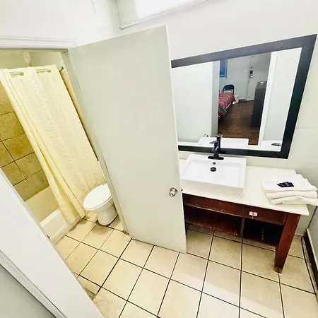 Cumberland Inn Near Downtown - Nashville, Tn-3