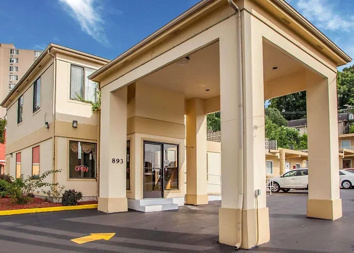 Rodeway Inn Nashville Airport