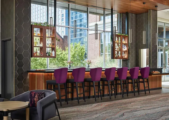 Hilton Garden Inn Nashville Downtown Convention Center