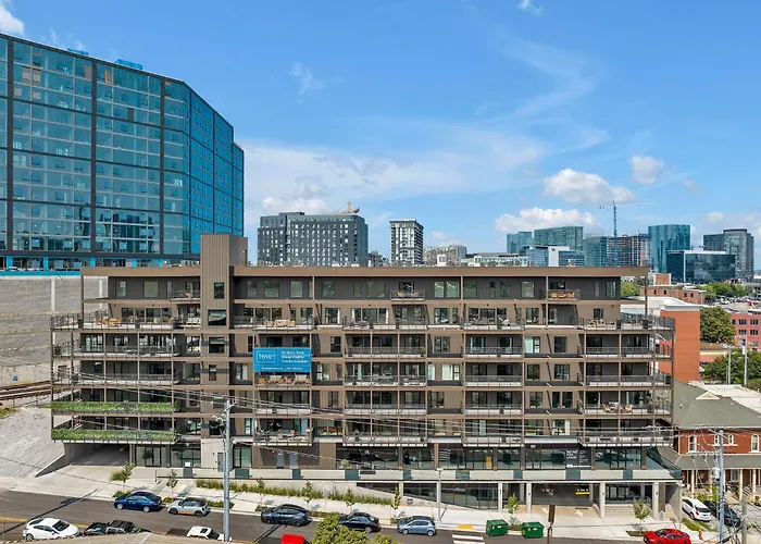 Huge Downtown Corner Unit- Pool-Gym-Walk 2 Broadway Aparthotel Nashville