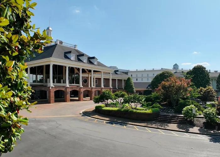 Hotels Downtown NashvilleGaylord Opryland & Convention Center