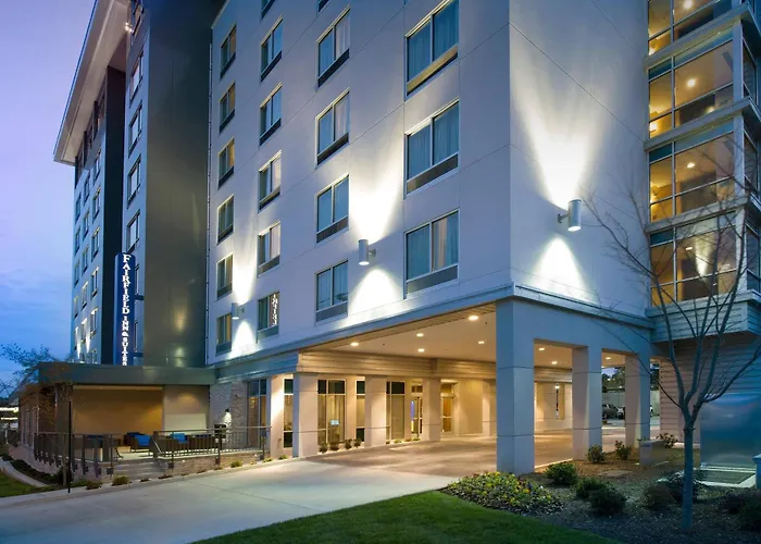 Fairfield Inn And Suites By Marriott Nashville Downtown/The Gulch