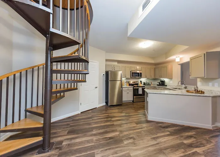 Mint House Nashville - Hillsboro Village