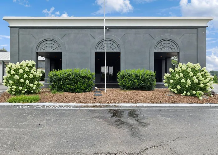 Hillside Crossing Hotel Nashville