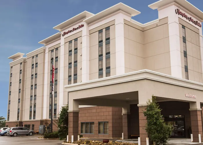 Hampton Inn & Suites Nashville-Airport