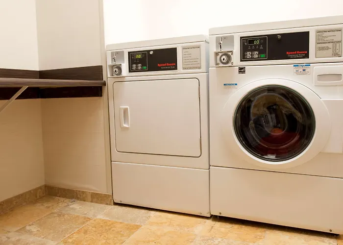 Hampton Inn & Suites Nashville-Vanderbilt-Elliston Place