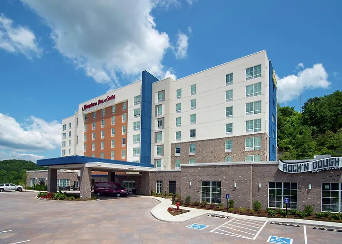 Hampton Inn & Suites By Hilton Nashville North Skyline