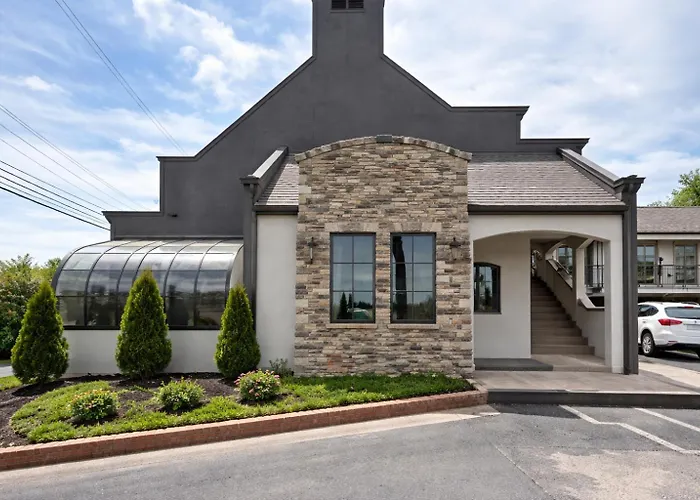 Quarters Inn & Suites Nashville